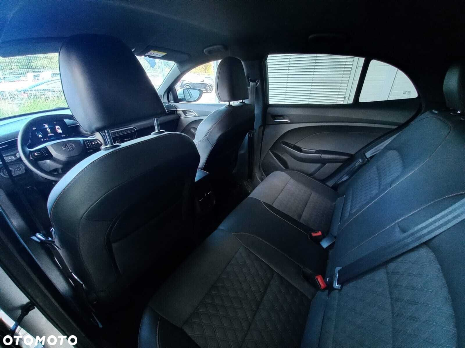 MG MG3 1.5 HEV+ Exclusive - 14