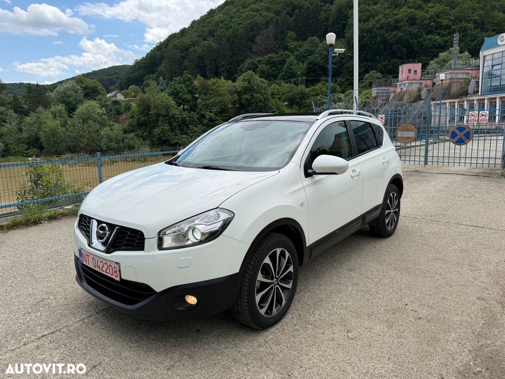 NISSAN Qashqai 2012