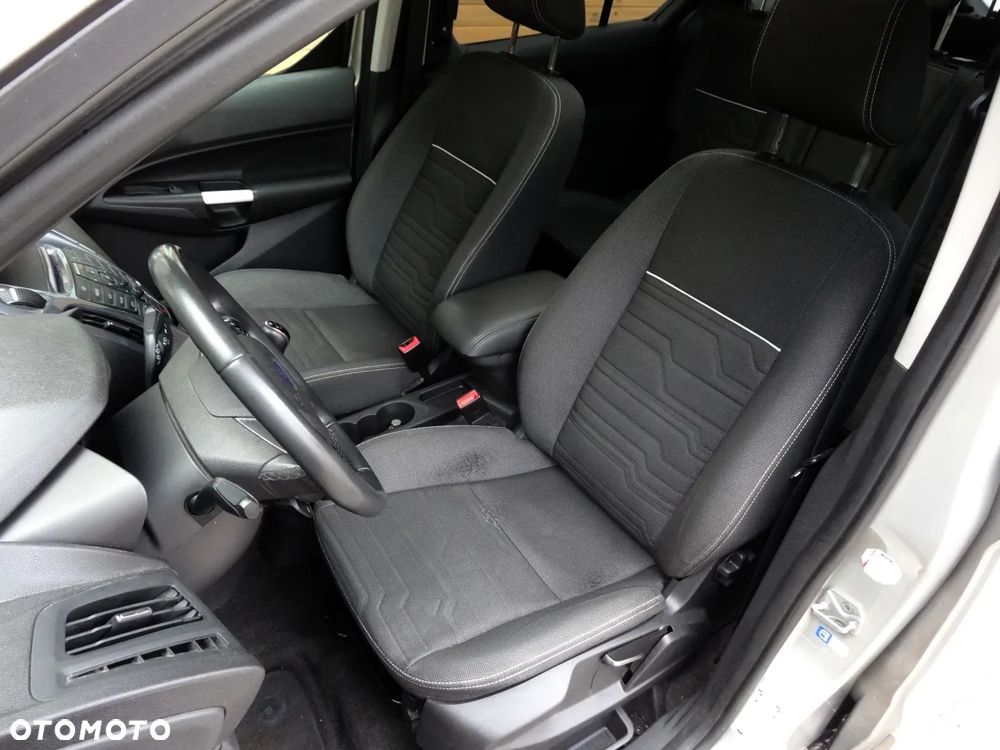 Ford Tourneo Connect Grand - 22