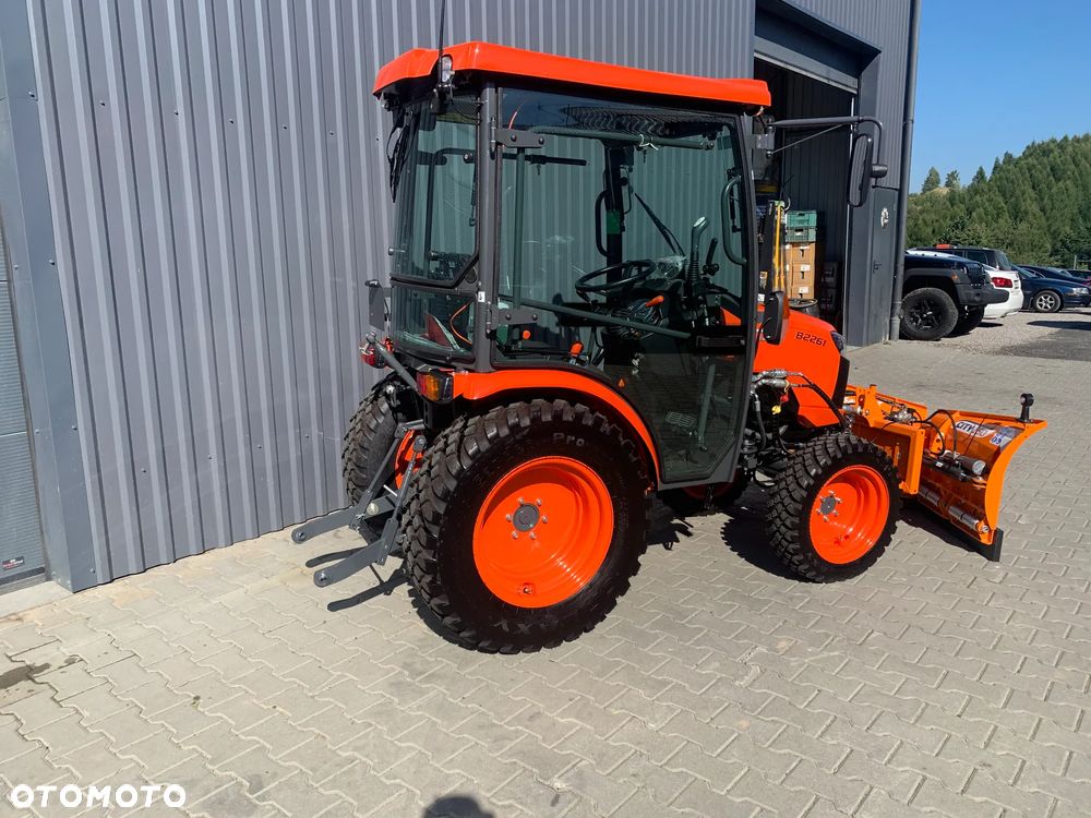Kubota B2231 - 4