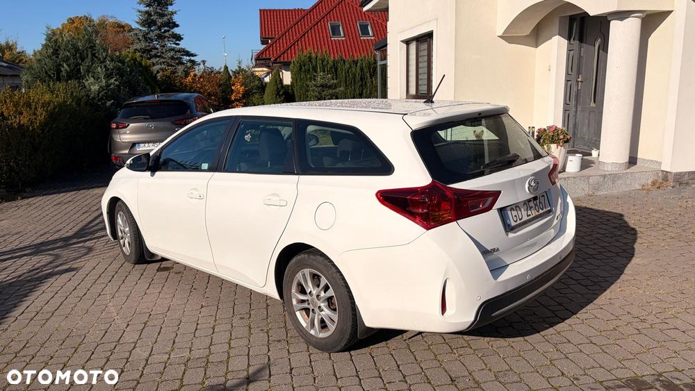 Toyota Auris - 3