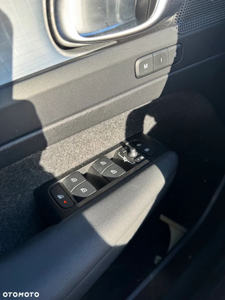 Volvo XC 40 T3 Momentum Pro - 10