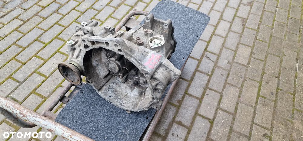 SKRZYNIA BIEGÓW VW PASSAT B4 1.9TDI - 1