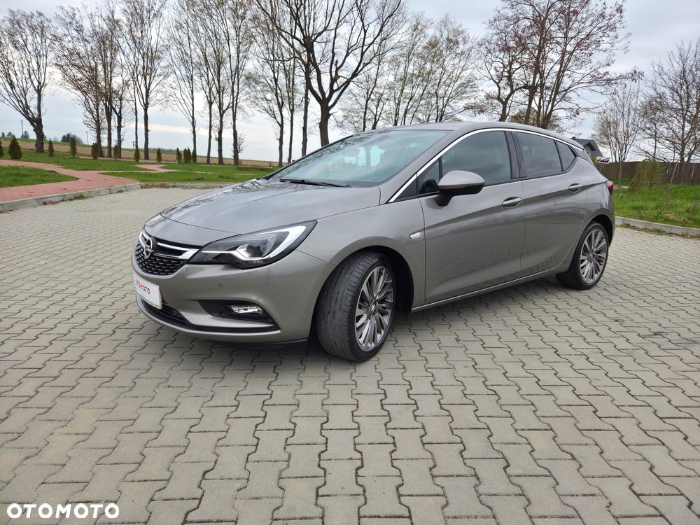 Opel Astra 1.4 Turbo 120 Jahre - 12