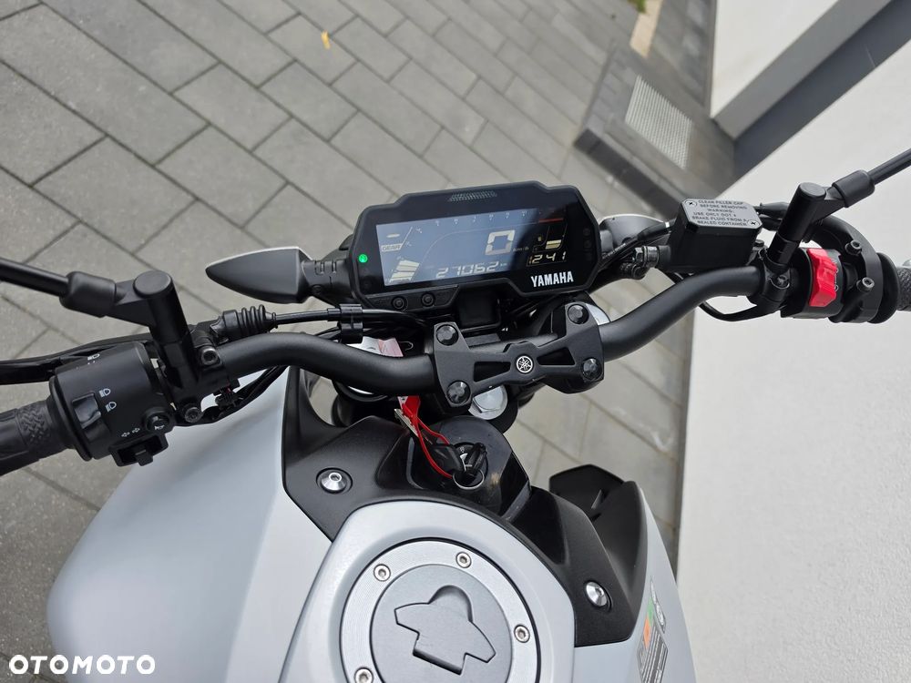 Yamaha MT - 6