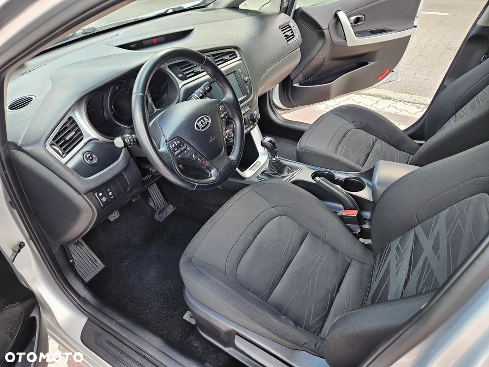 Kia Ceed 1.6 GDI L Business Line - 6