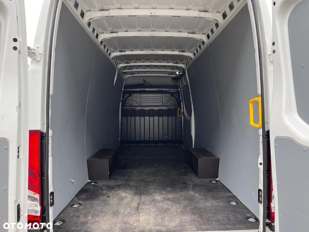 Iveco eDaily 35S14EP Furgon  (MY2022) - 16