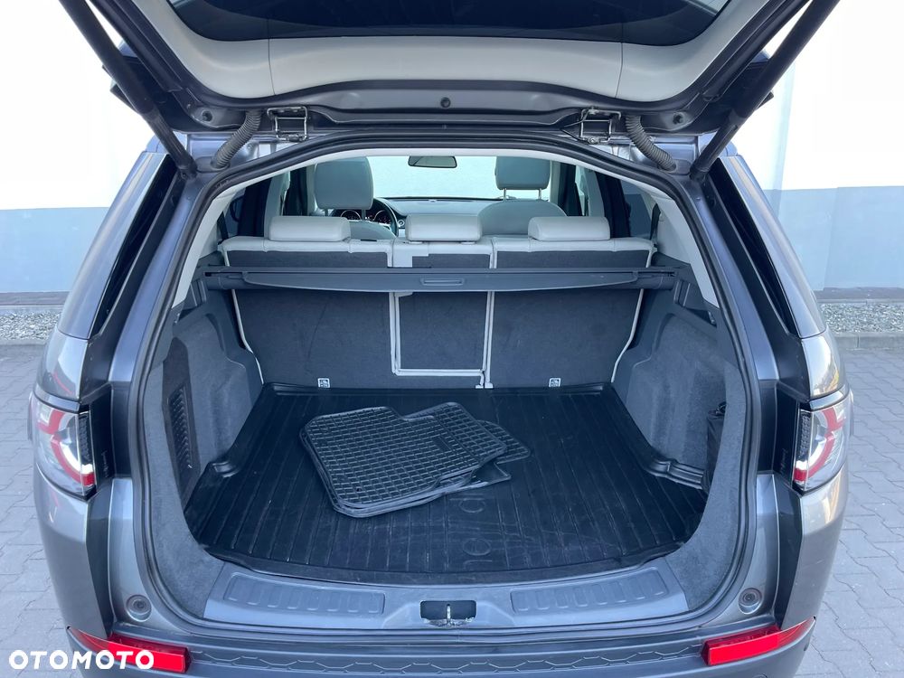 Land Rover Discovery Sport TD4 HSE Luxury - 36