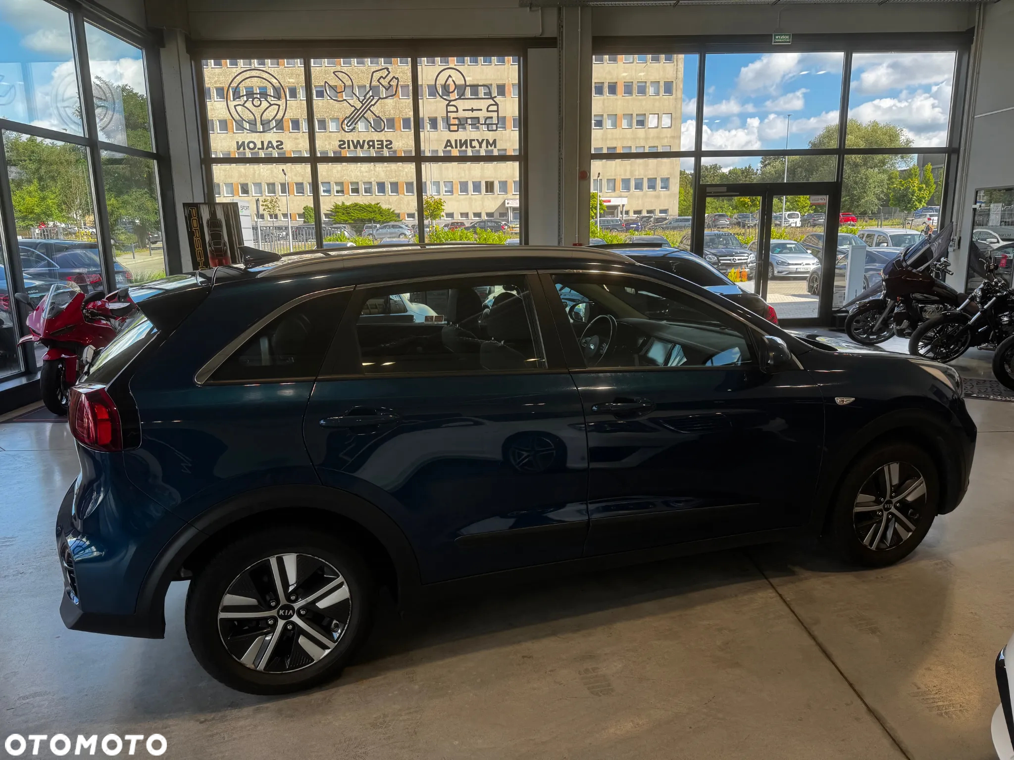 Kia Niro 1.6 GDI Hybrid L Business Line - 4