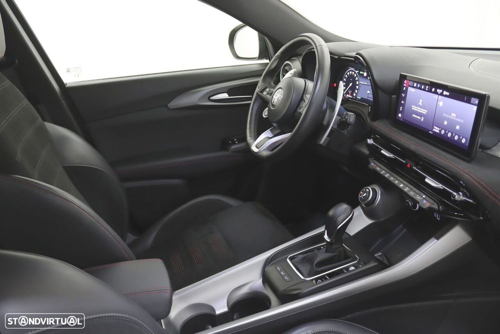 Alfa Romeo Tonale 1.3 Plug-In Hybrid Veloce e-AWD - 7