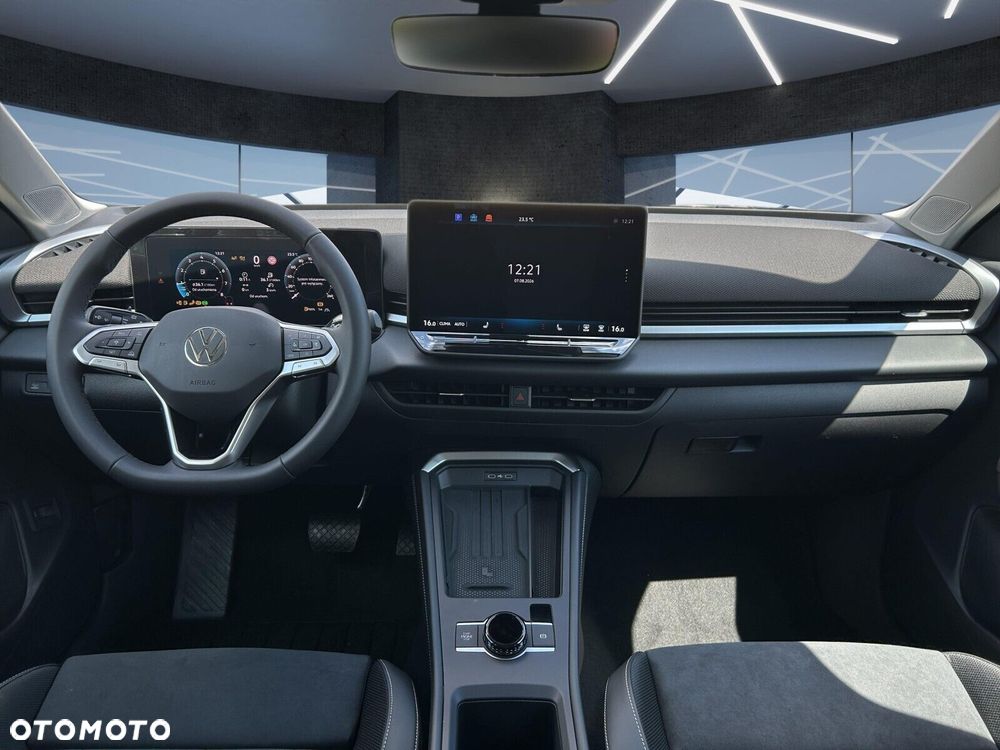 Volkswagen T-Roc - 5