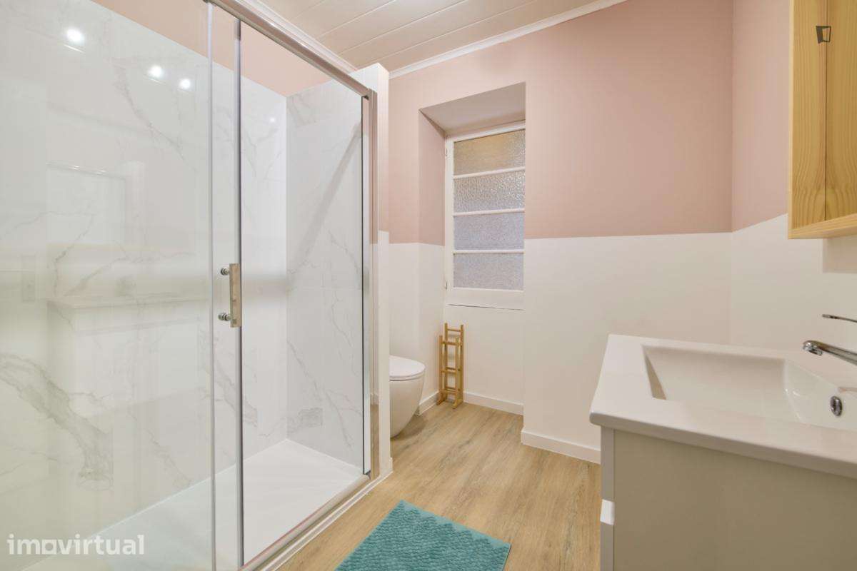 Quarto - localizado em Alameda Lisbon - Grande imagem: 3/48