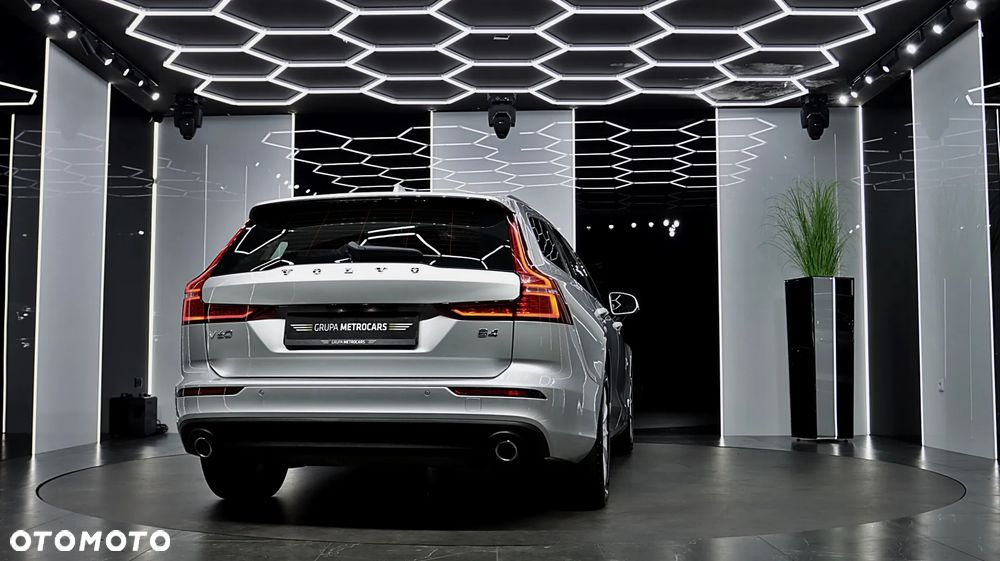 Volvo V60 B4 B Geartronic Momentum Pro - 8