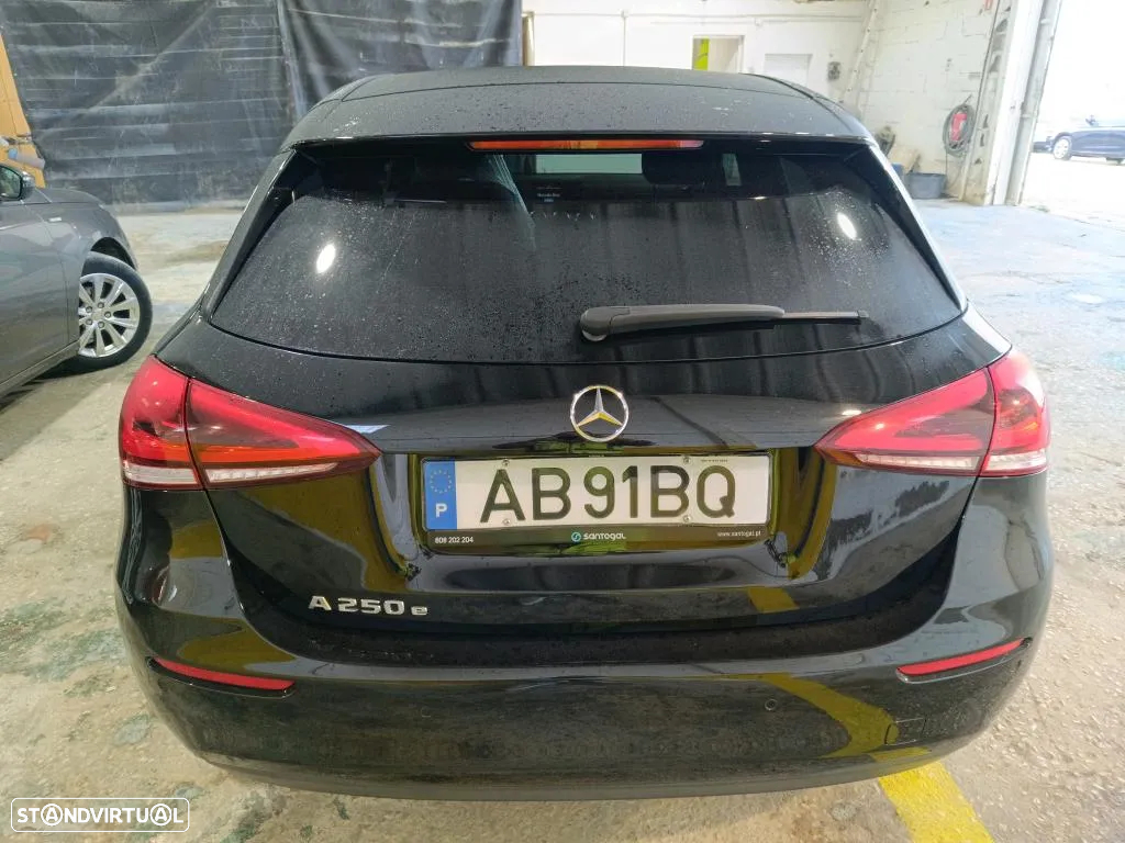 Mercedes-Benz A 250 e Style Plus - 6
