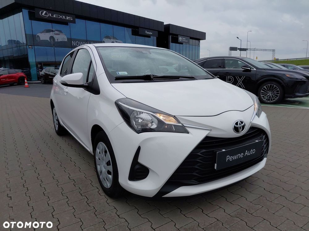 Toyota Yaris - 28
