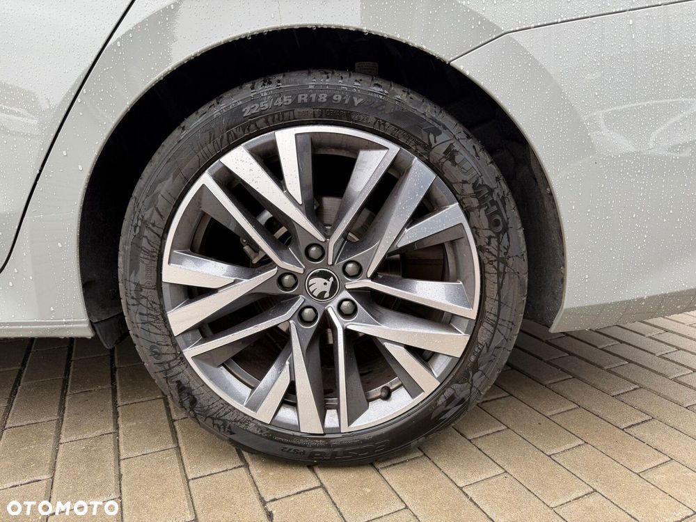 Skoda Octavia 1.5 TSI mHEV Sportline DSG - 30