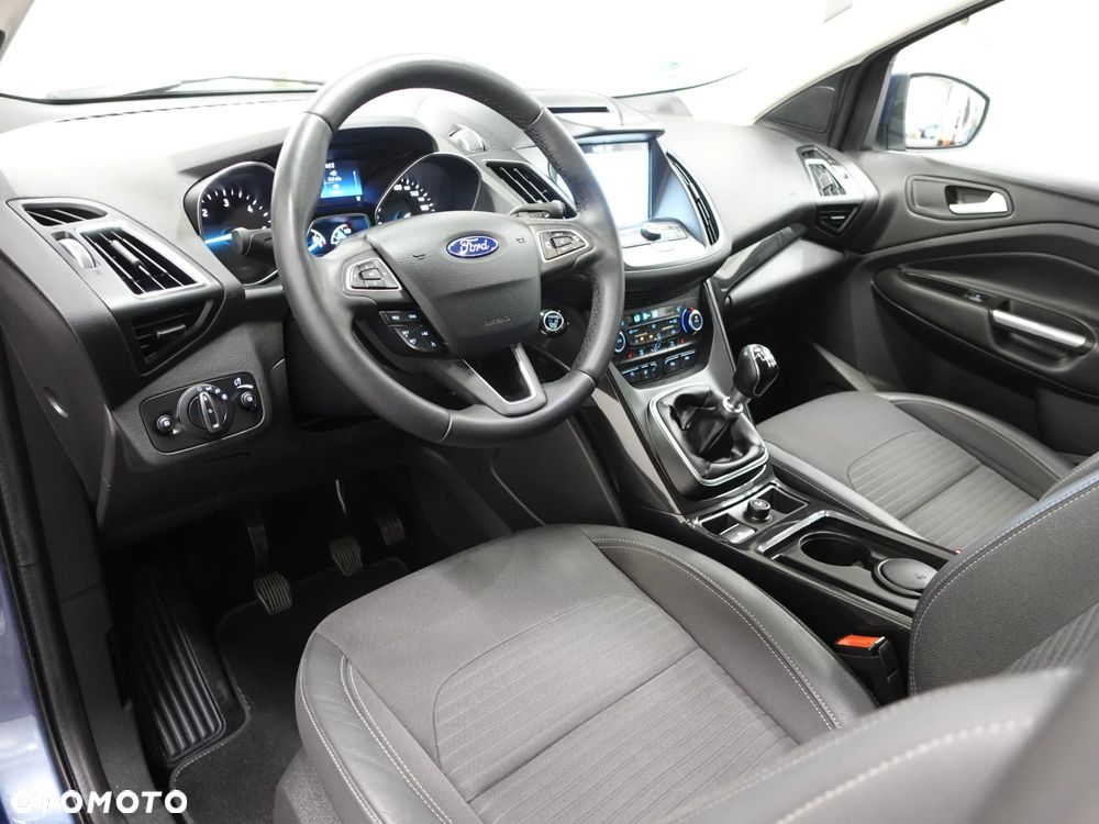 Ford Kuga - 19