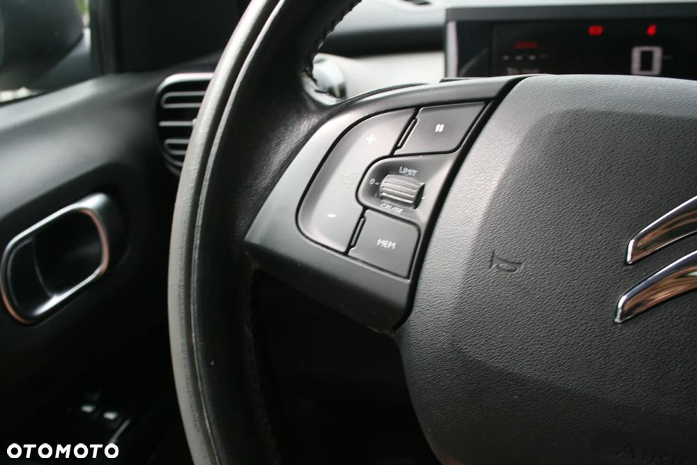 Citroën C4 Cactus 1.2 PureTech Shine - 25