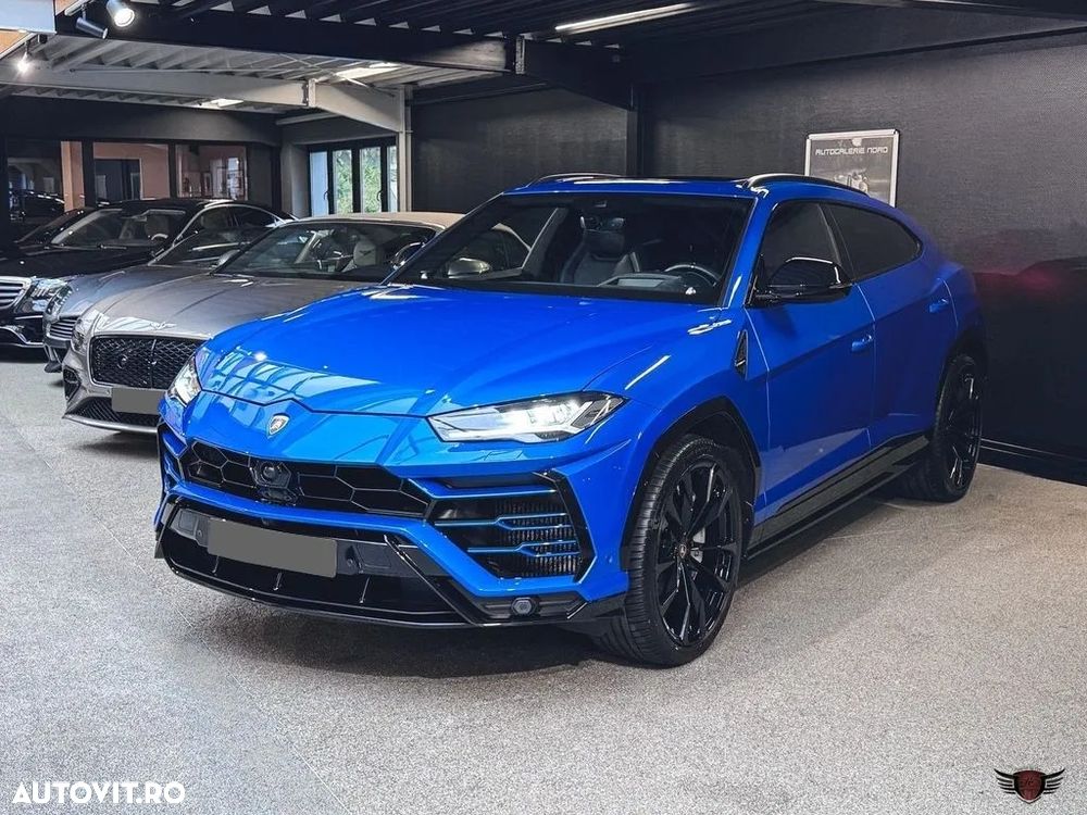 Lamborghini URUS Standard - 1