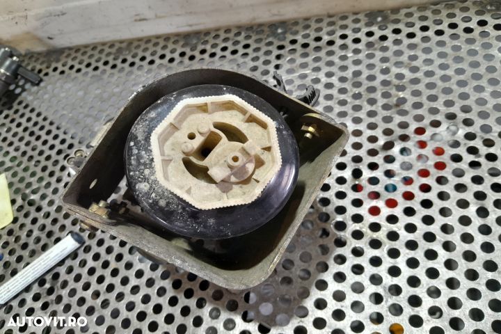 Carcasa filtru motorina Mazda 5 CR [2005 - 2008] Minivan 2.0 MZR-CD M - 2