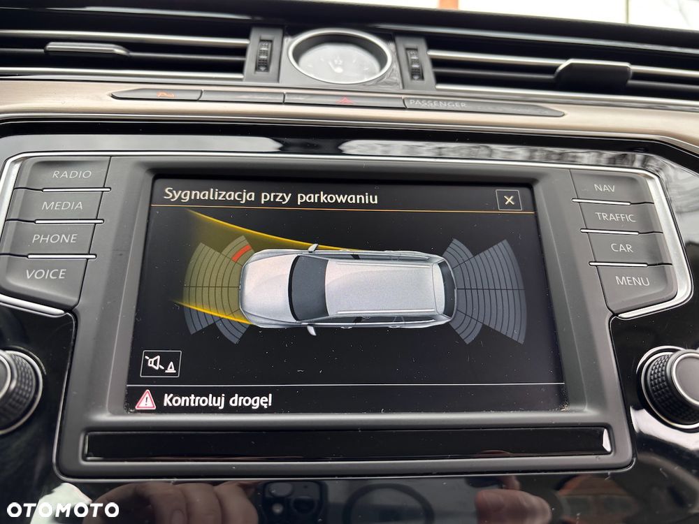 Volkswagen Passat 1.8 TSI BMT Highline DSG - 37