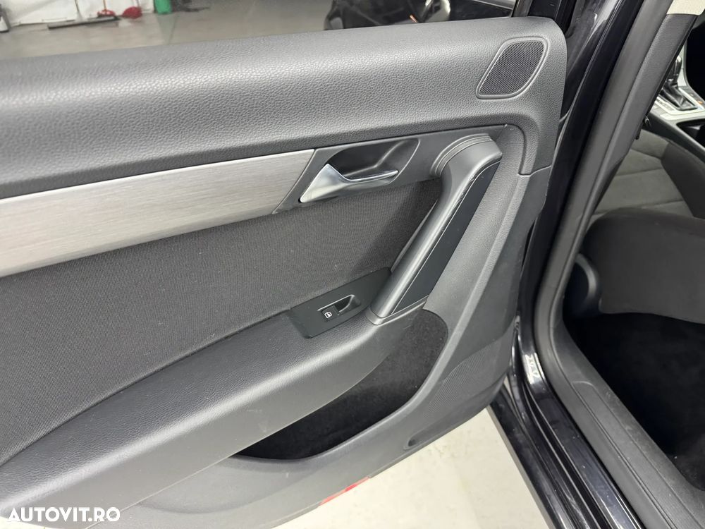 Volkswagen Passat 2.0 Blue TDI DPF DSG Highline - 16