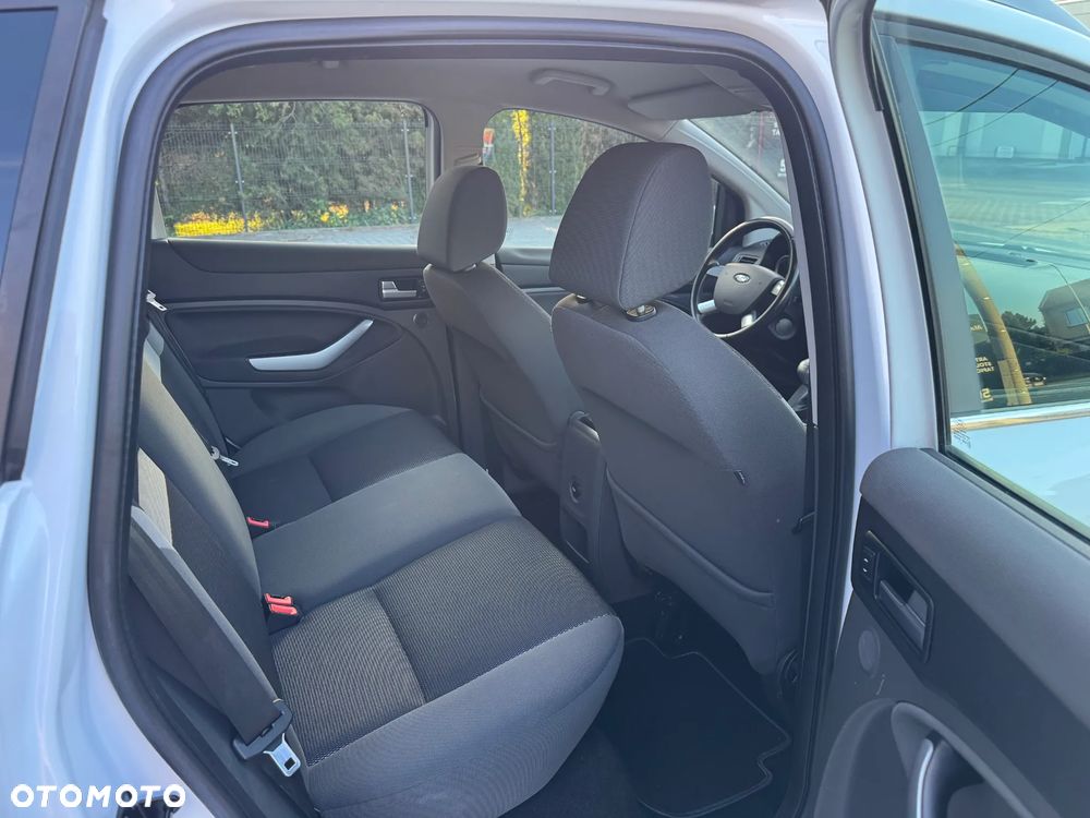 Ford Kuga 2.0 TDCi 4x4 Titanium - 10
