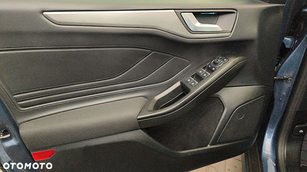 Ford Focus 1.0 EcoBoost mHEV Titanium X - 16