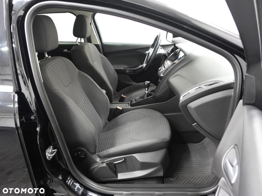 Ford Focus 1.0 EcoBoost Edition - 25