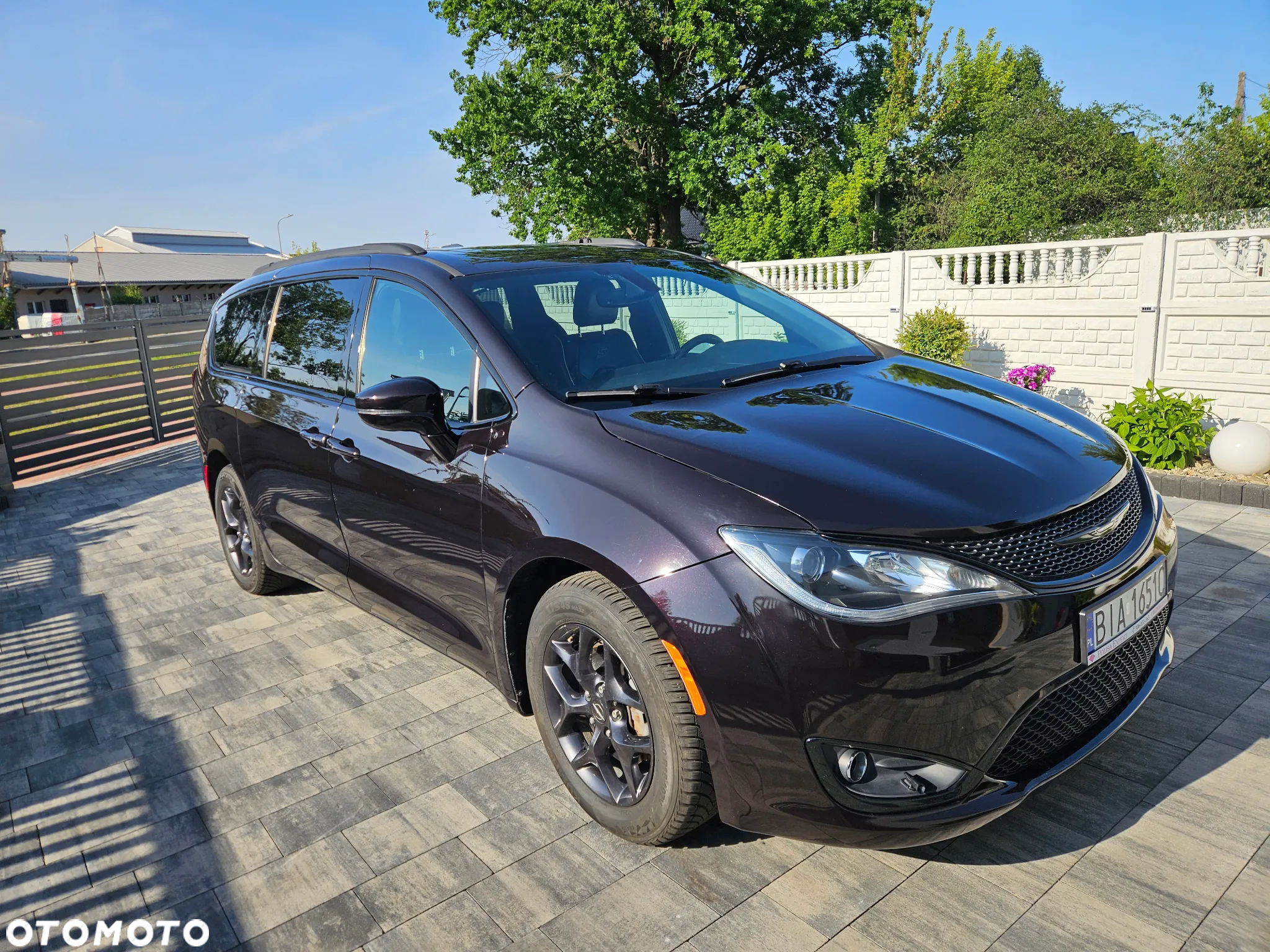 Chrysler Pacifica - 3