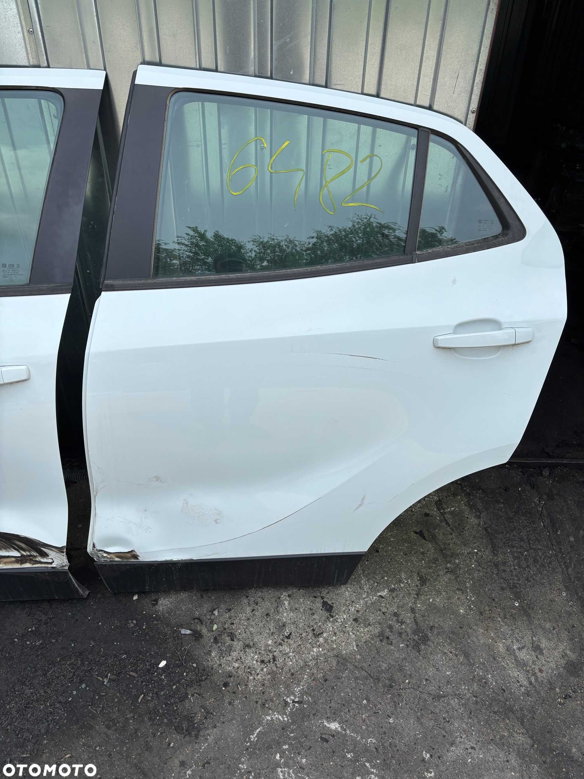Opel Mokka Drzwi Lewe przednie Lewy przód + tył Komplet GAZ Uszkodzone - 4