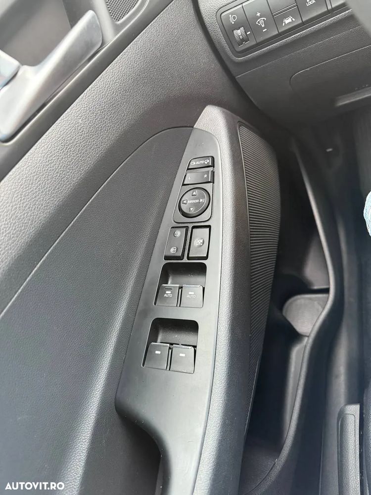 Hyundai Tucson 1.6 T-GDi 4WD 7DCT Style - 12