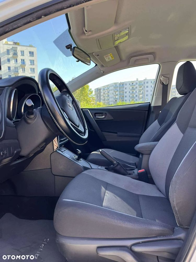 Toyota Auris - 7