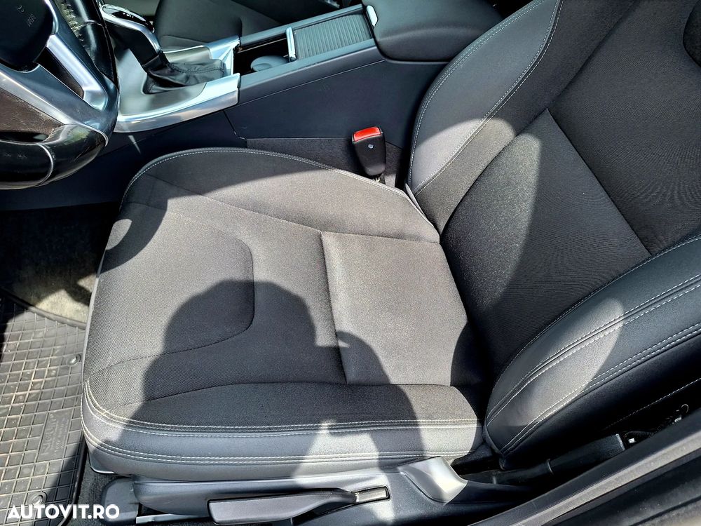 Volvo V60 D4 Geartronic Momentum - 15