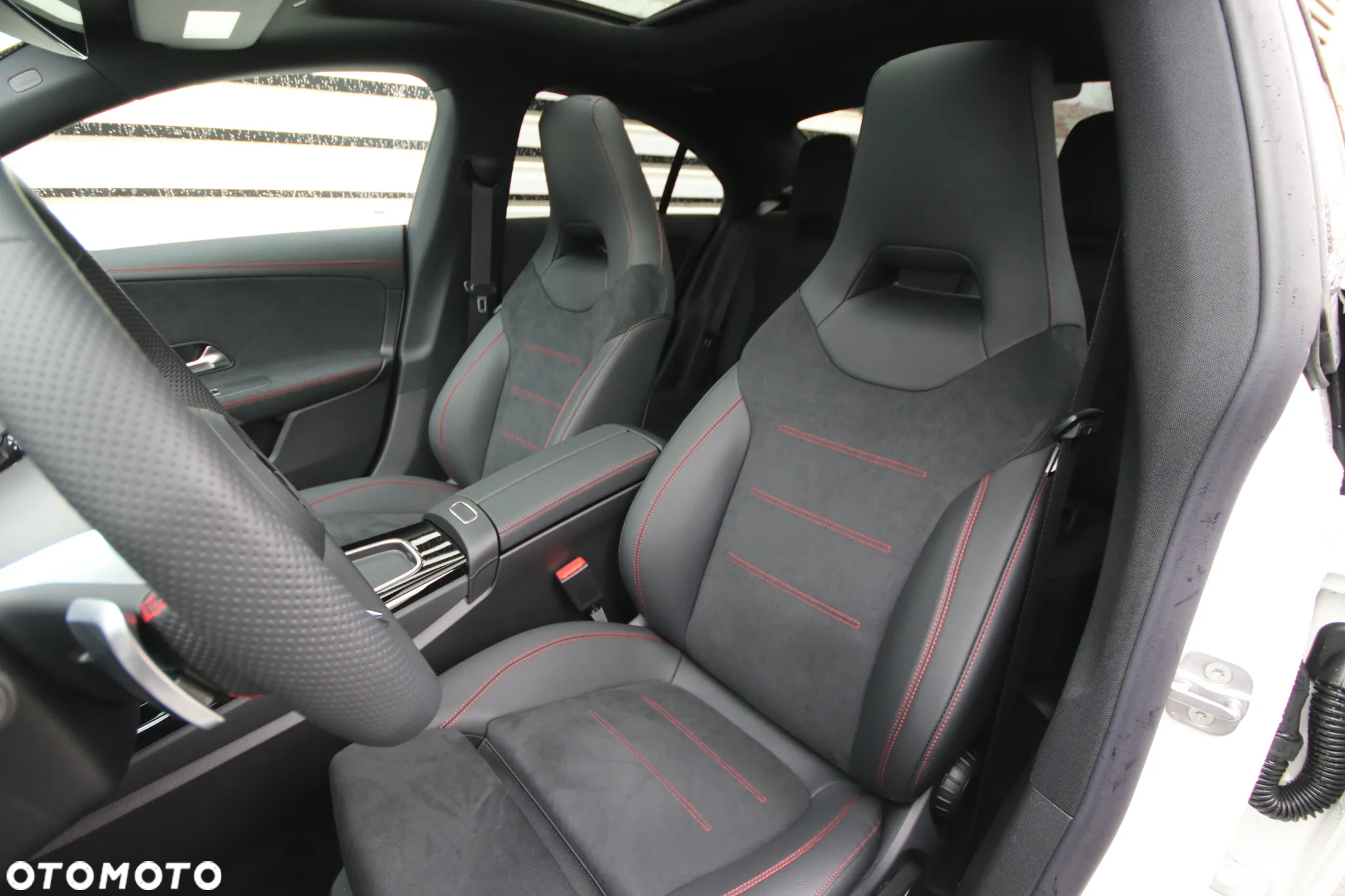 Mercedes-Benz CLA 220 AMG Line 7G-DCT - 15