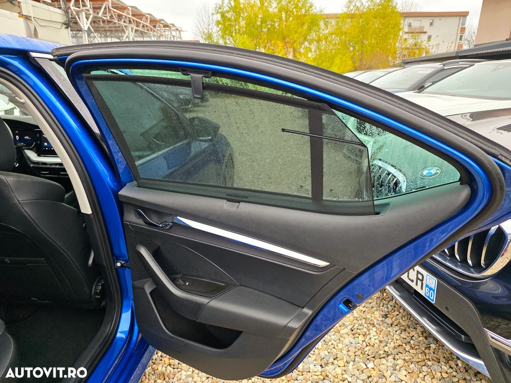 Skoda Octavia 2.0 TDI DSG Sportline - 18