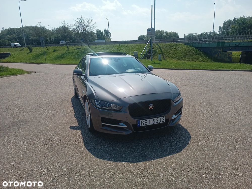 Jaguar XE 20d R-Sport - 2