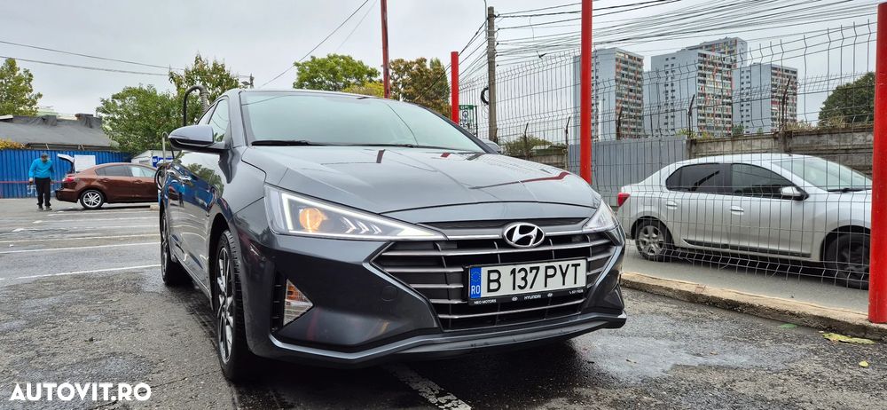 Hyundai Elantra 1.6 MPi Aut. Exclusive - 1