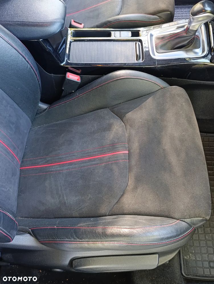Kia ProCeed 1.6 T-GDI GT DCT - 25