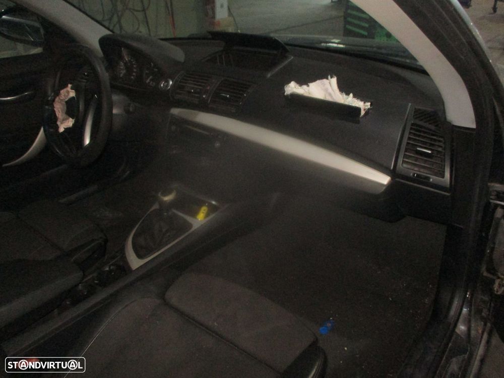 Carro MOT: N47D20A CXVEL: GS6 17BG - GS6 17DG BMW E81 2009 118D 136CV 3P PRETO DIESEL - 6