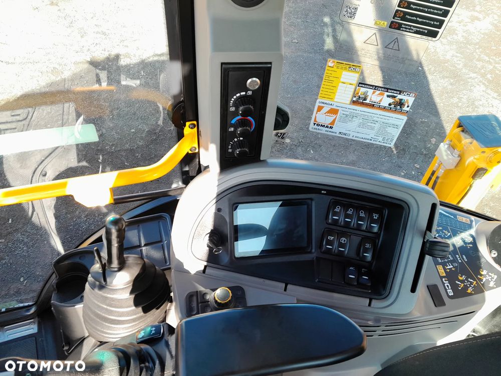 JCB JCB 4CX AEC  2022r - 23