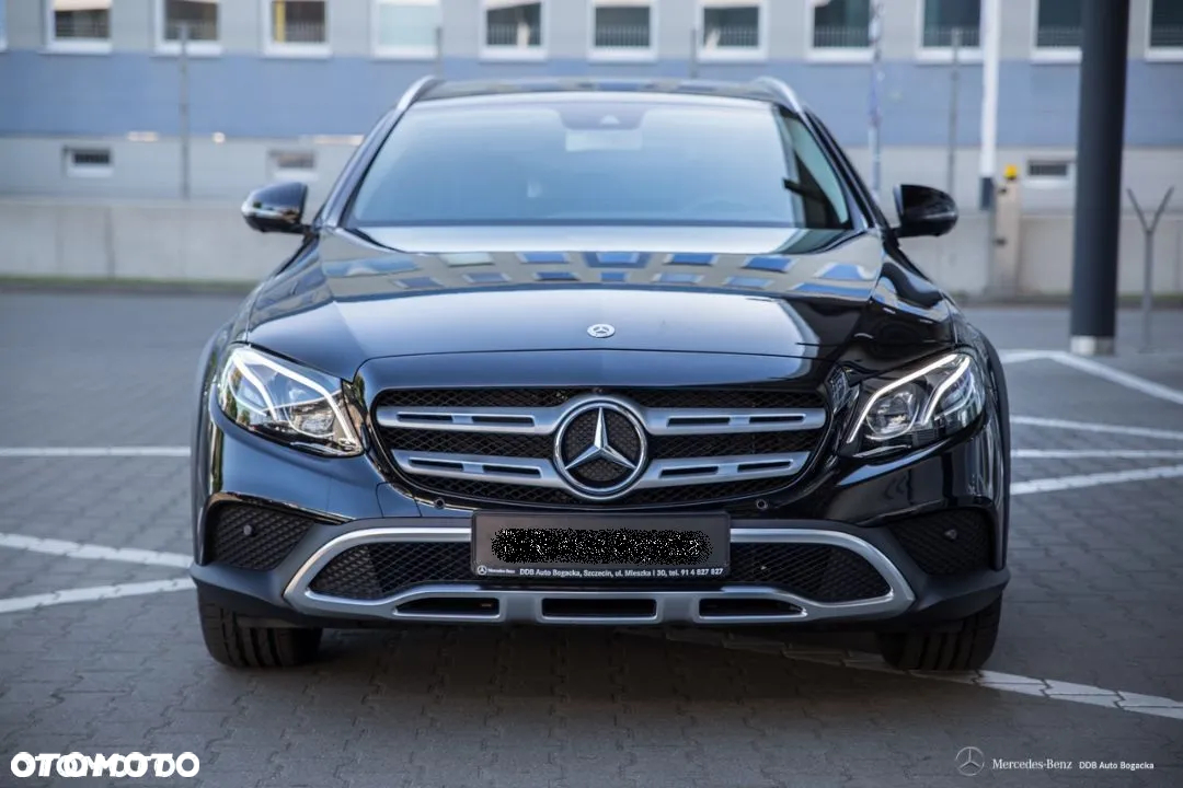 Mercedes-Benz Klasa E 220 d 4-Matic All-Terrain - 2