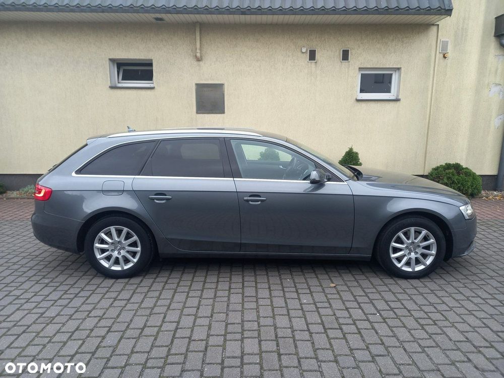 Audi A4 Avant - 11