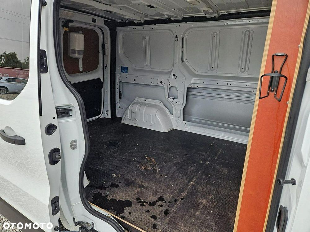 Renault Trafic - 15