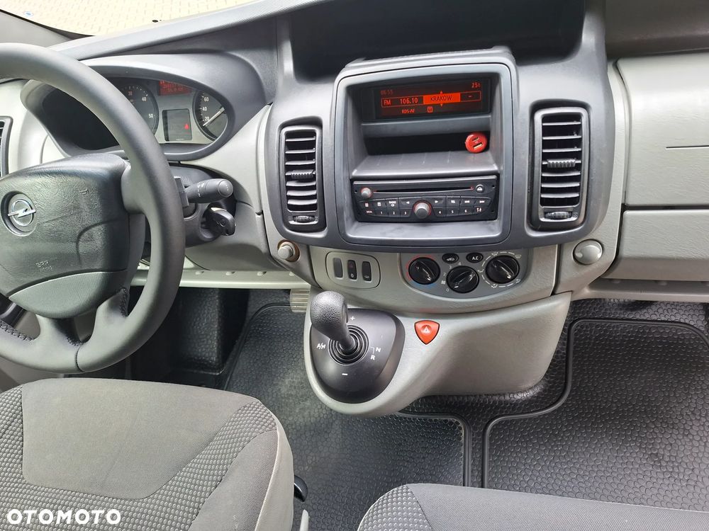 Opel Vivaro - 21