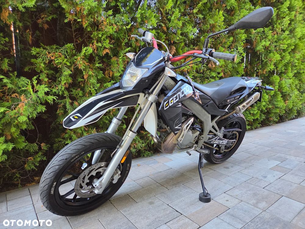 Aprilia SX - 9