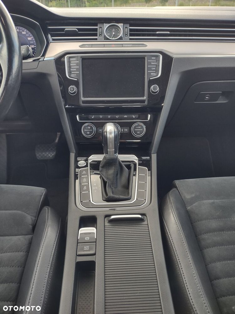 Volkswagen Passat 1.8 TSI BMT Highline DSG - 12