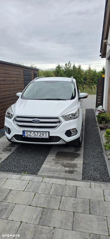Ford Kuga 1.5 EcoBoost 2x4 Cool & Connect - 16