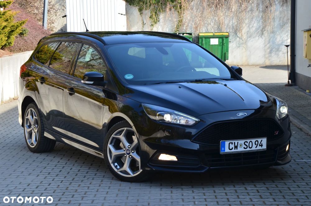 Ford Focus 2.0 TDCi ST mit Leder-Exclusiv-Paket - 2