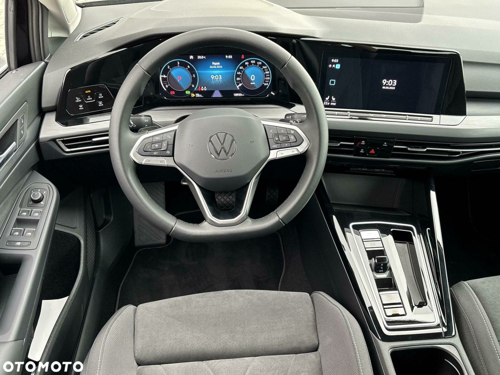 Volkswagen Golf - 16